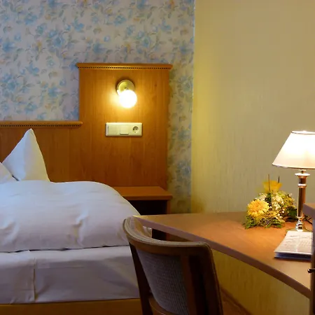 & Garkueche Hotel 3*