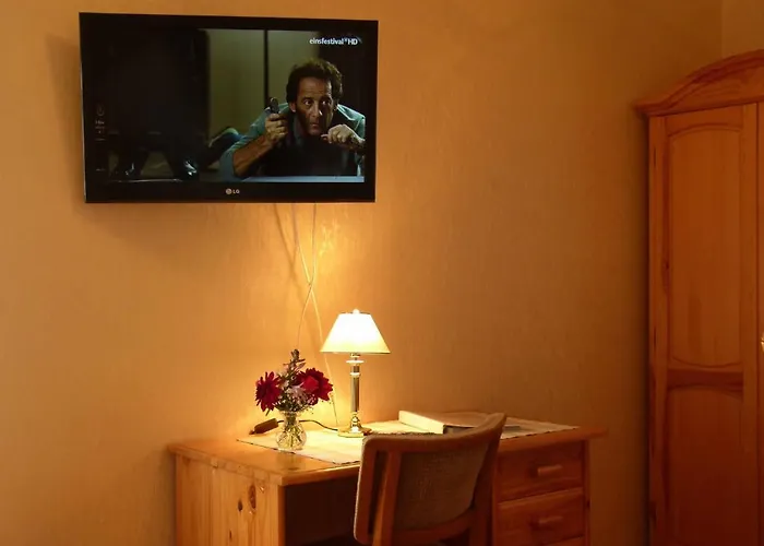 & Garkueche Ξενοδοχείο 3*